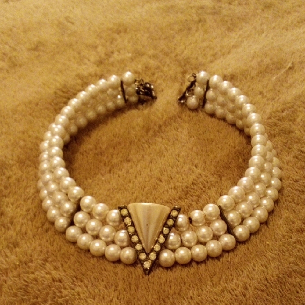 Chic Pearl and Gold-Tone Bracelet